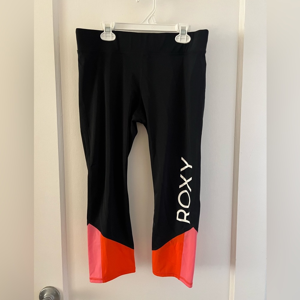 Brand New Roxy Leggings for the beach!